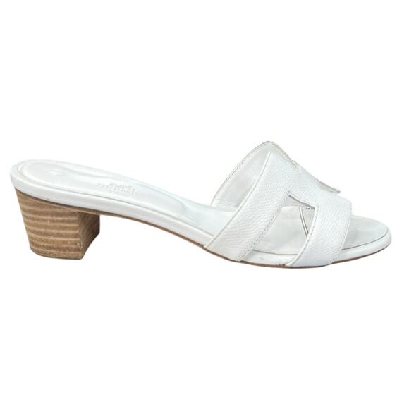 Hermes Women’s Oasis White Leather Slip On Sandals Size 39 US 9 - Picture 1 of 11